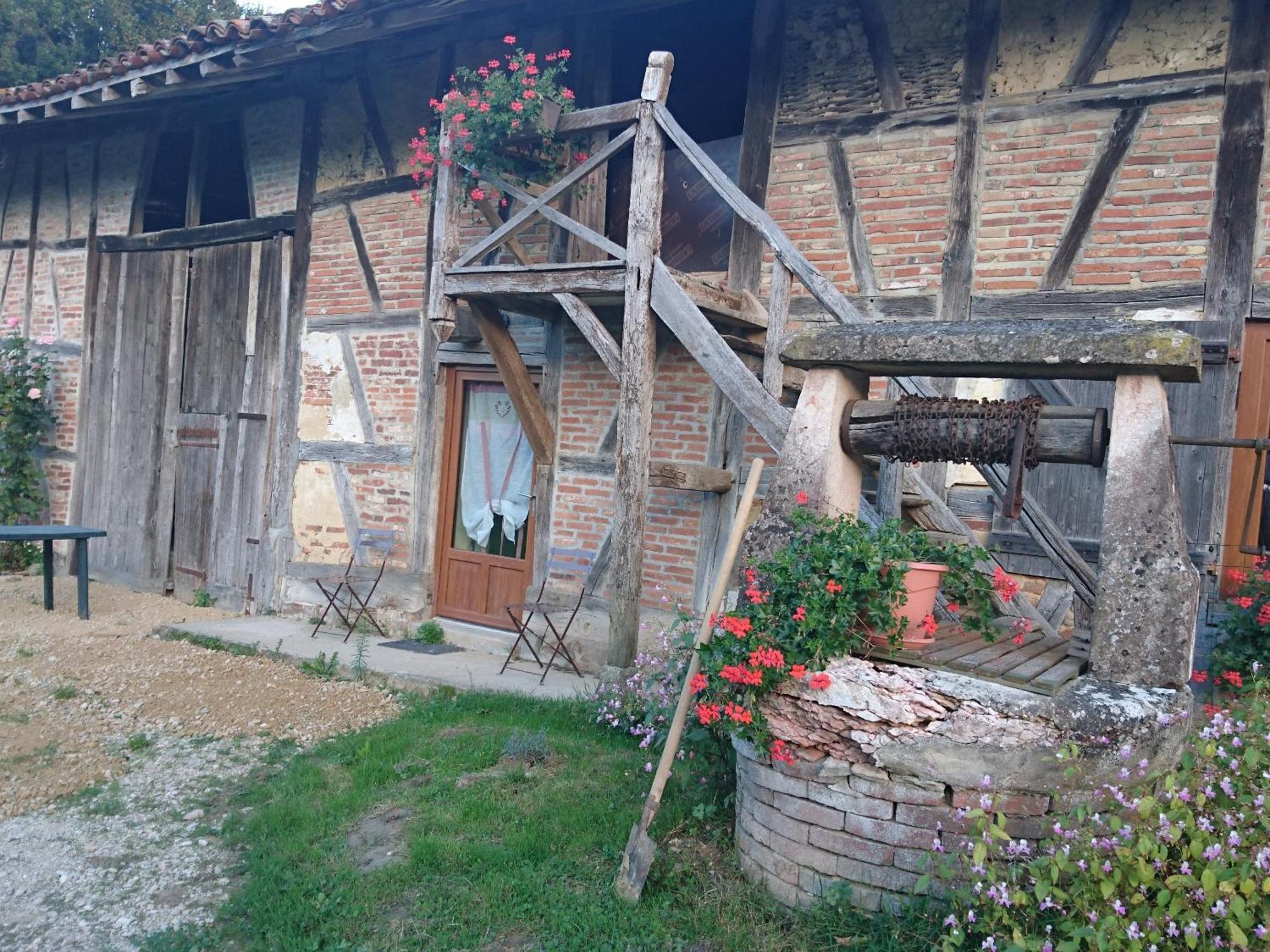 อา ลา ปูลาร์ด Villa Curciat-Dongalon ภายนอก รูปภาพ